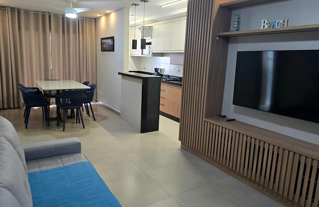 Apartamento Novo com 2 Suítes na Praia das Toninhas-1